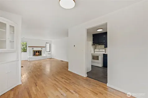 611 N 143rd Street Seattle WA 98133