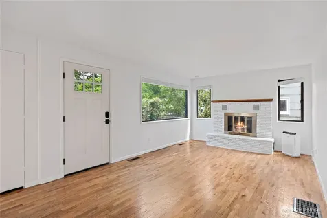 611 N 143rd Street Seattle WA 98133