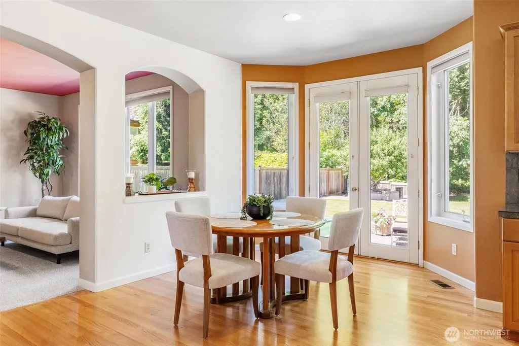 26810 SE 9th Way Sammamish WA 98075
