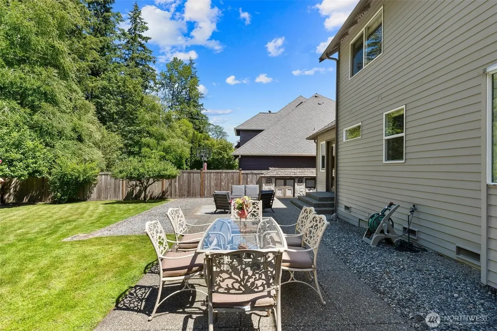 26810 SE 9th Way Sammamish WA 98075