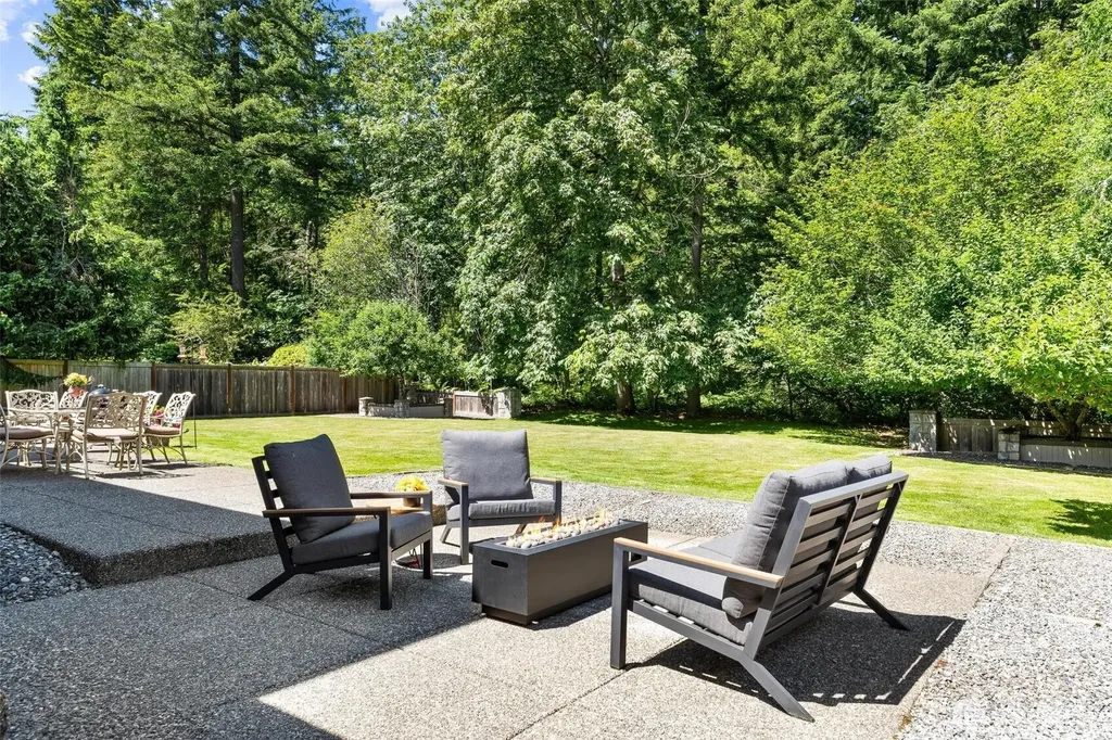 26810 SE 9th Way Sammamish WA 98075