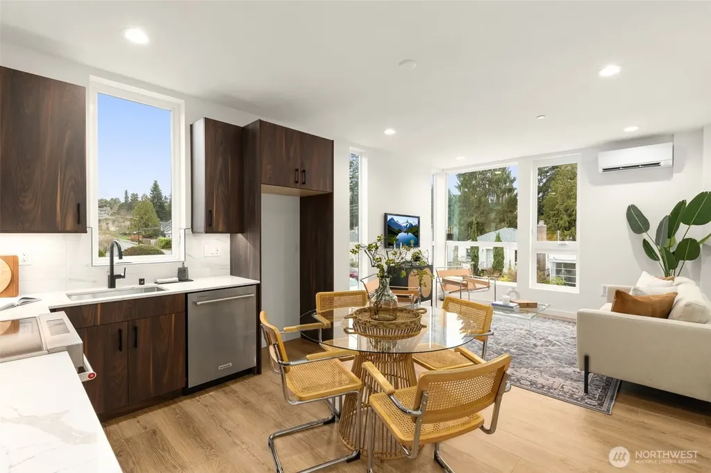 4406 50th Avenue S Seattle WA 98118