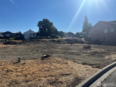 1058 Corum Circle East Wenatchee WA 98802