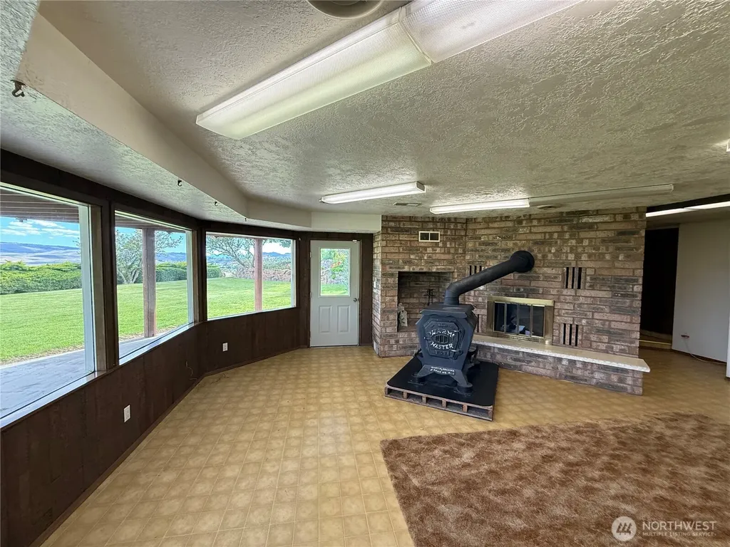 24 Valley View Drive Omak WA 98841