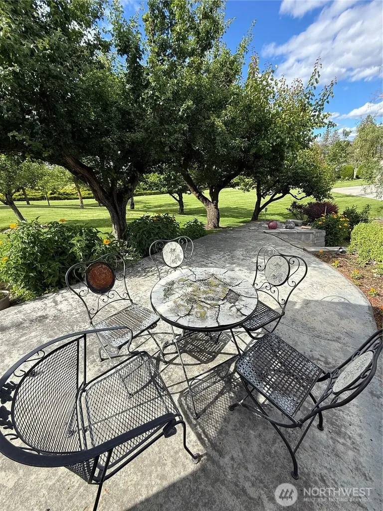 24 Valley View Drive Omak WA 98841
