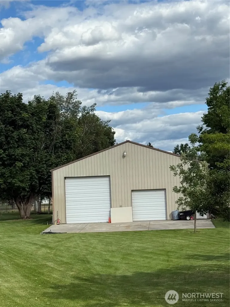 24 Valley View Drive Omak WA 98841