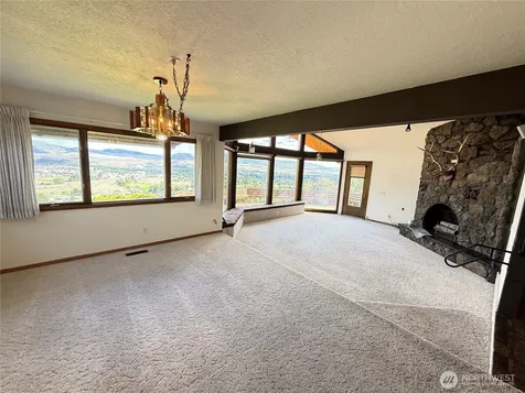 24 Valley View Drive Omak WA 98841