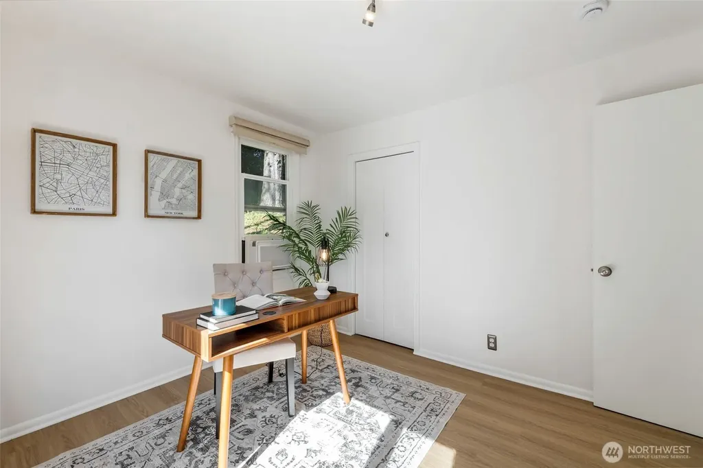 9827 22nd Avenue SW Seattle WA 98106