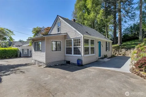 9827 22nd Avenue SW Seattle WA 98106