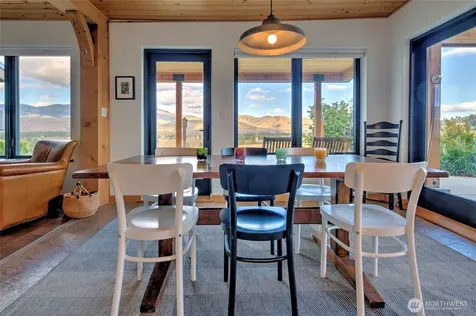 14 Patterson Lake Road Winthrop WA 98862