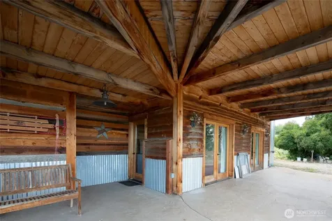 14 Patterson Lake Road Winthrop WA 98862