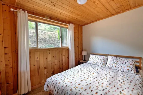 14 Patterson Lake Road Winthrop WA 98862