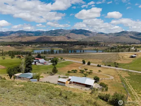 14 Patterson Lake Road Winthrop WA 98862