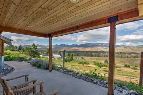 14 Patterson Lake Road Winthrop WA 98862