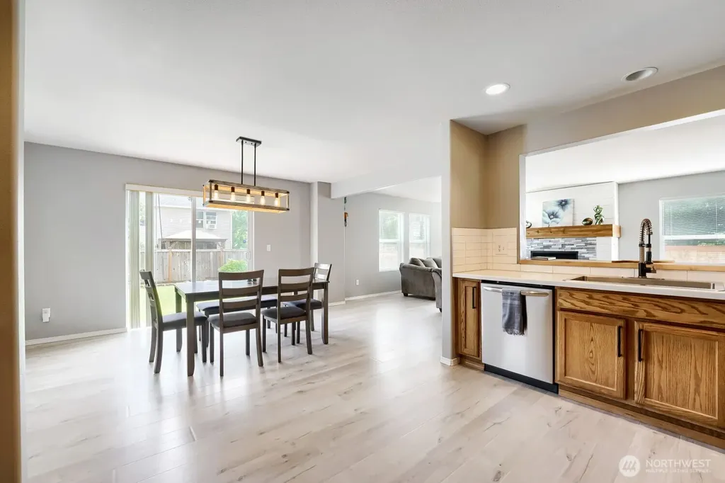 23433 SE 243rd Street Maple Valley WA 98038