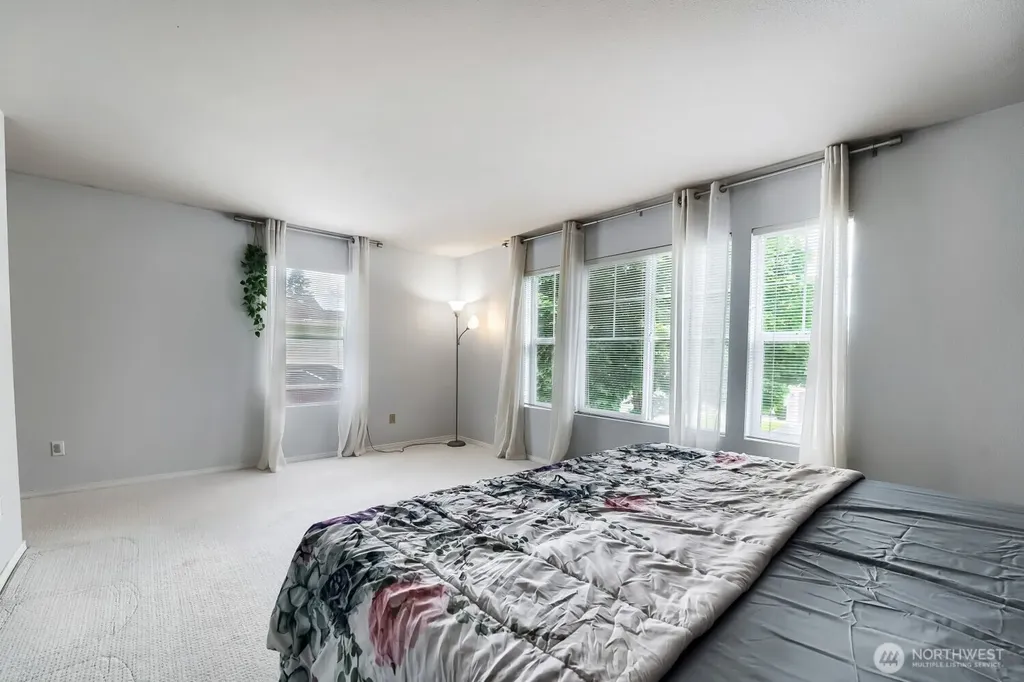 23433 SE 243rd Street Maple Valley WA 98038
