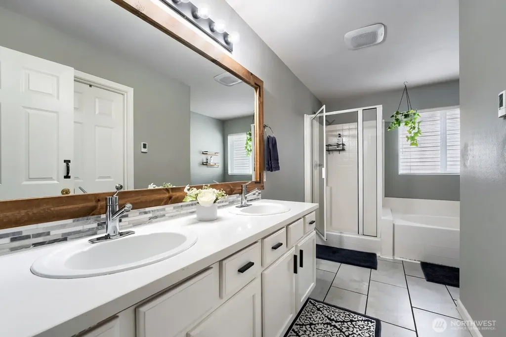 23433 SE 243rd Street Maple Valley WA 98038
