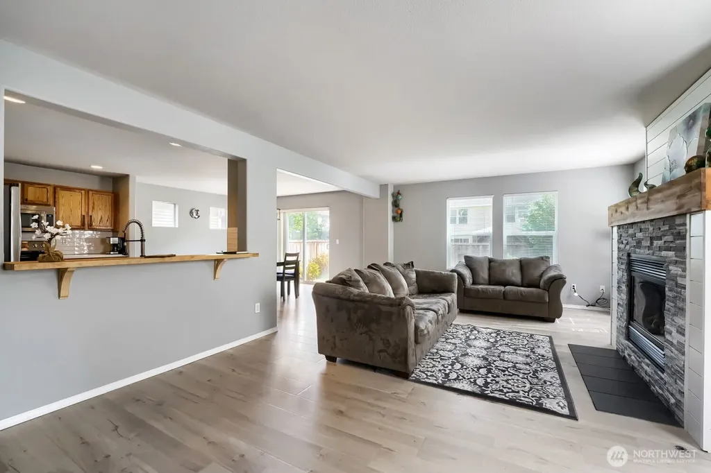 23433 SE 243rd Street Maple Valley WA 98038