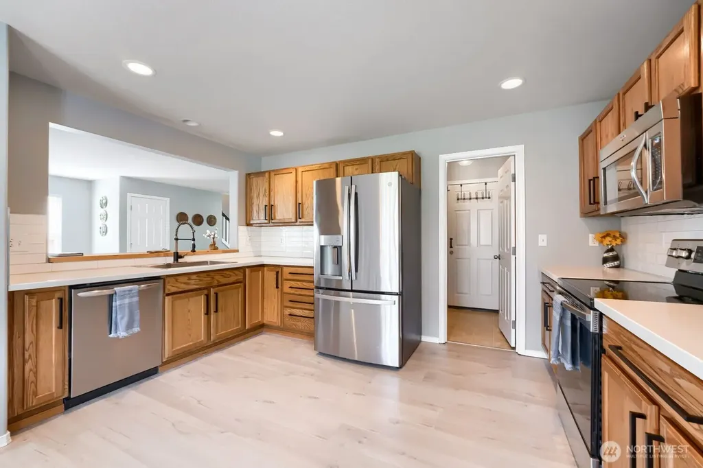 23433 SE 243rd Street Maple Valley WA 98038