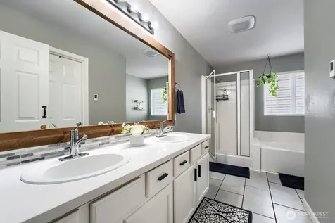 23433 SE 243rd Street Maple Valley WA 98038