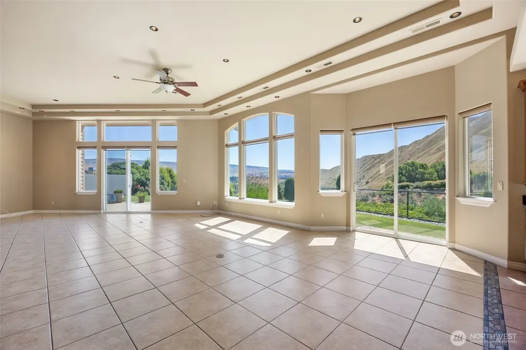 2985 Eastview Lane Wenatchee WA 98801