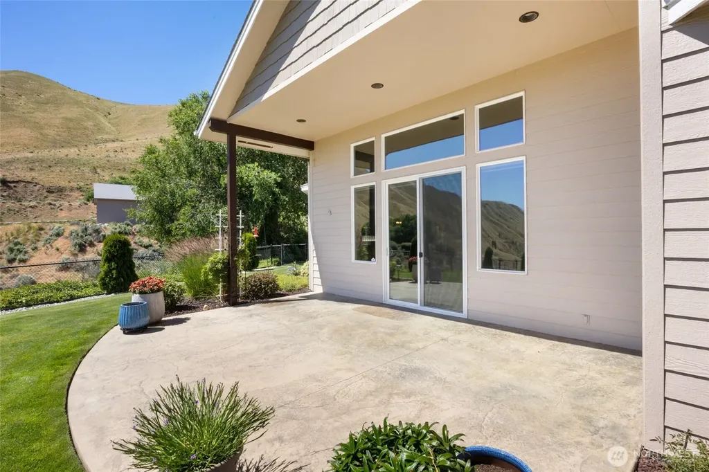 2985 Eastview Lane Wenatchee WA 98801