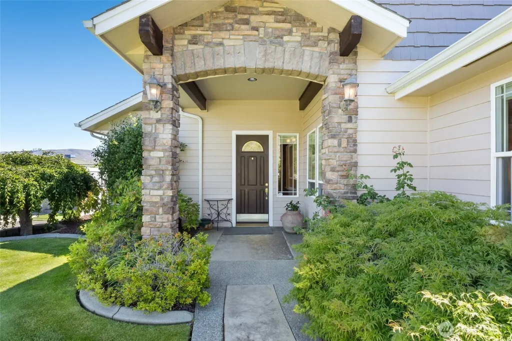 2985 Eastview Lane Wenatchee WA 98801