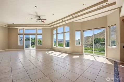 2985 Eastview Lane Wenatchee WA 98801