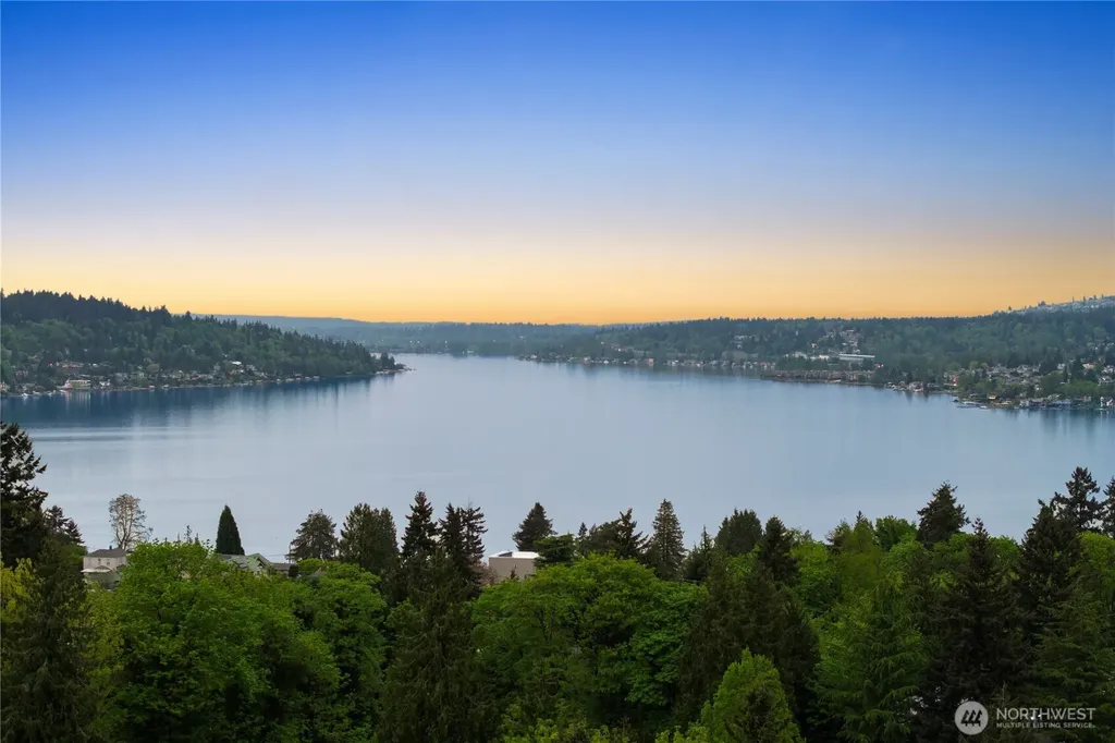 11451 80th Place S Seattle WA 98178