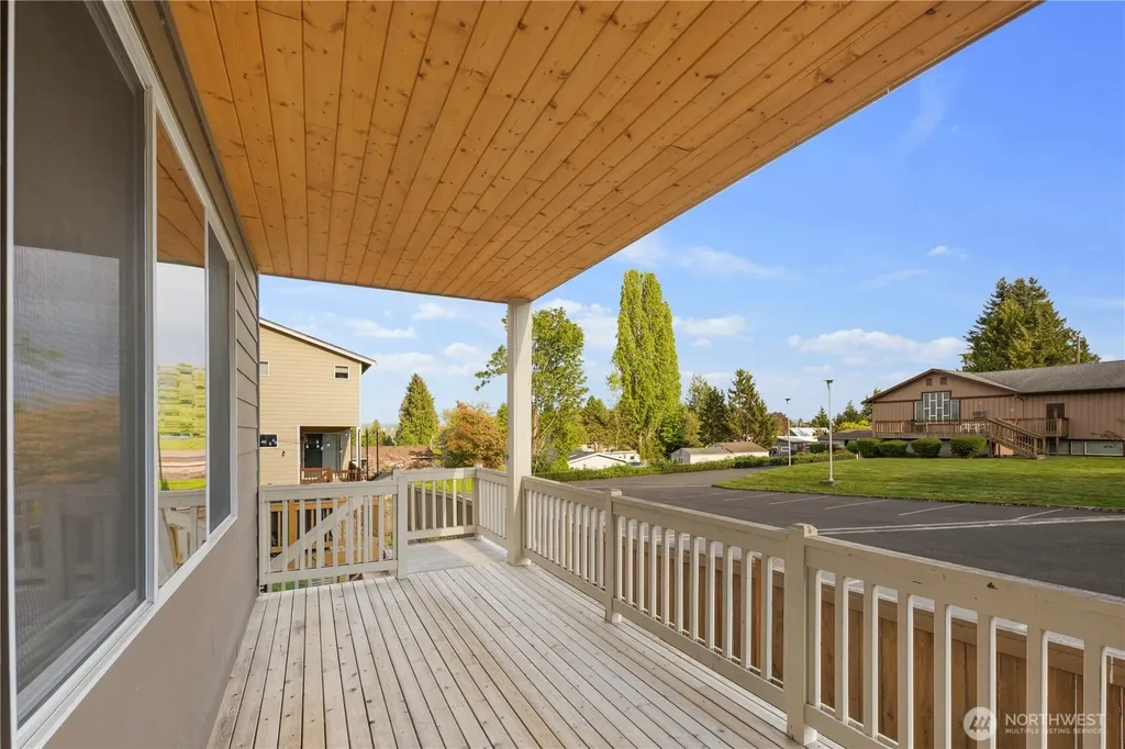 11451 80th Place S Seattle WA 98178