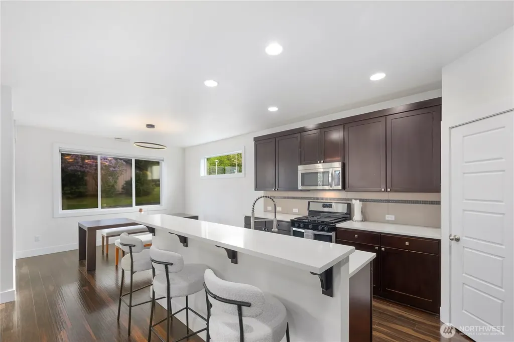11451 80th Place S Seattle WA 98178