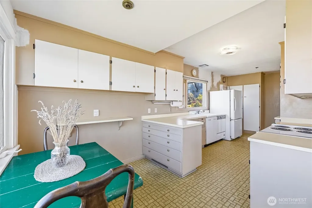 930 16th Street Bellingham WA 98225