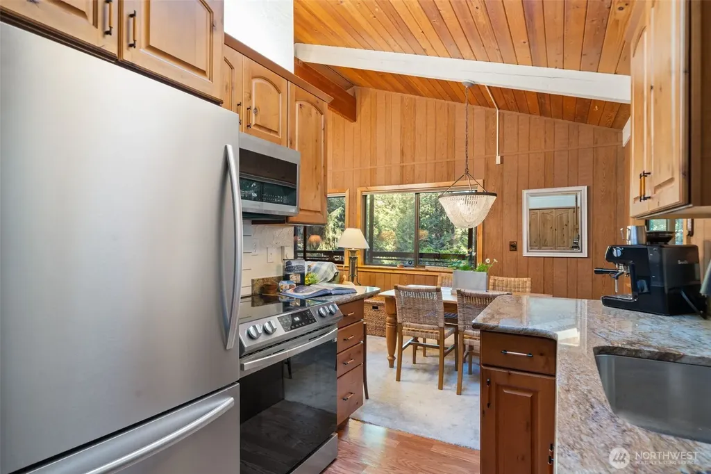 151 E Nantucket Road Shelton WA 98584