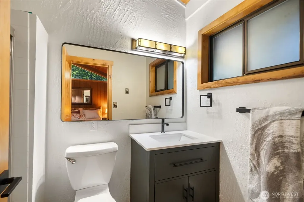 151 E Nantucket Road Shelton WA 98584