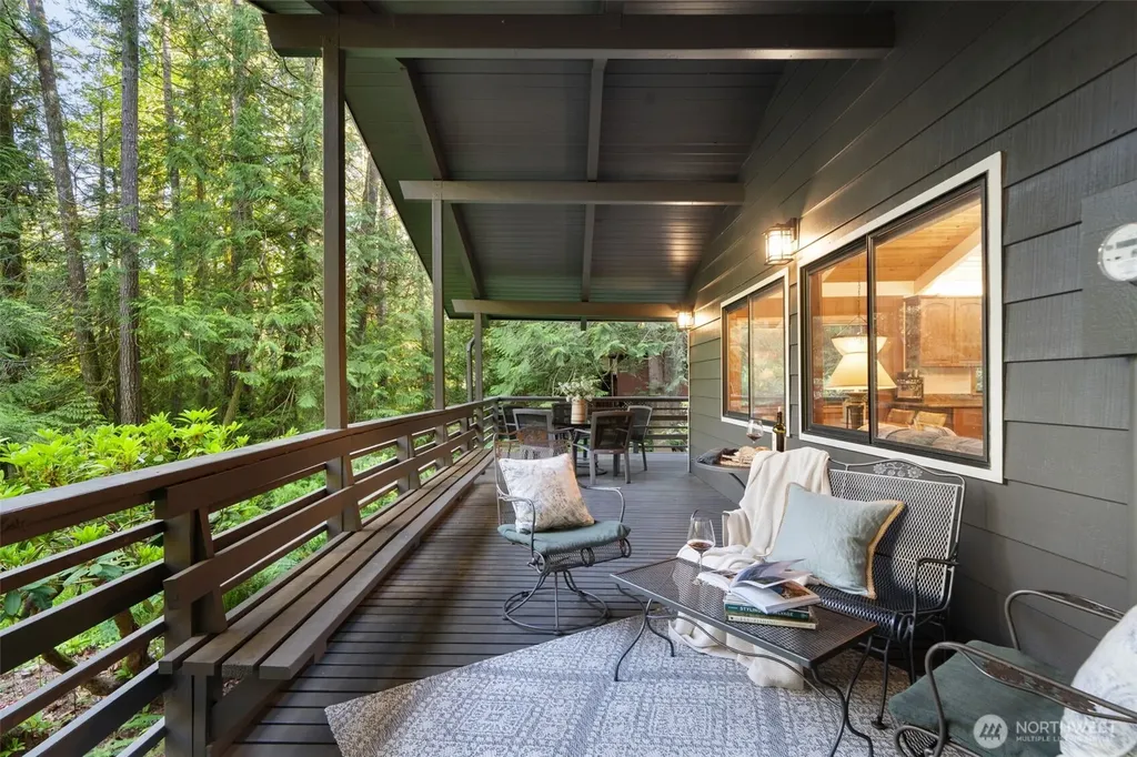 151 E Nantucket Road Shelton WA 98584