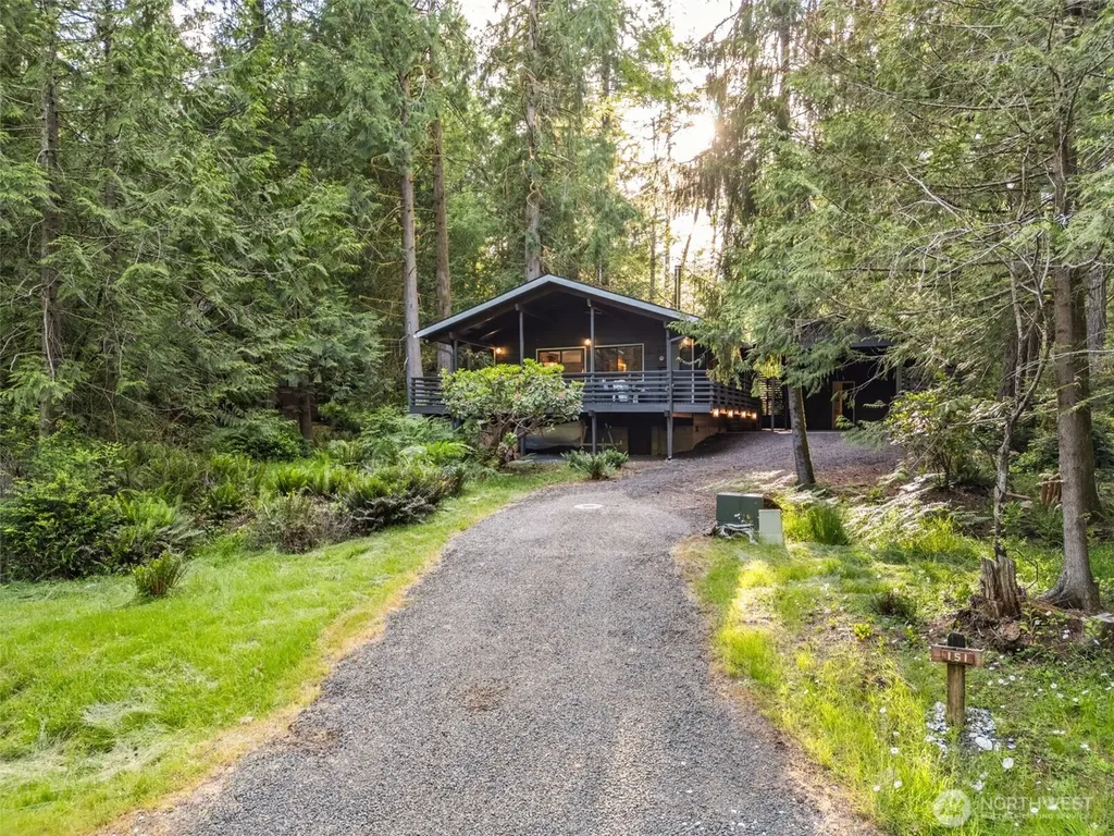 151 E Nantucket Road Shelton WA 98584