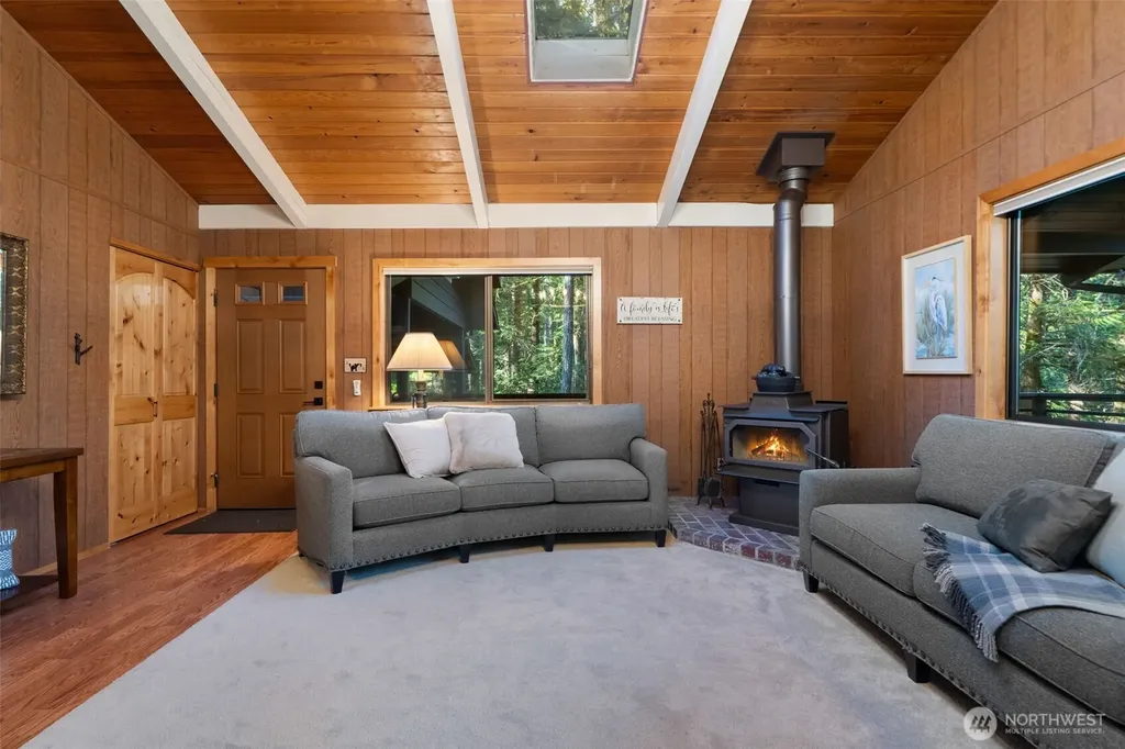 151 E Nantucket Road Shelton WA 98584