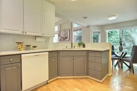575 Elma Avenue NE Renton WA 98059