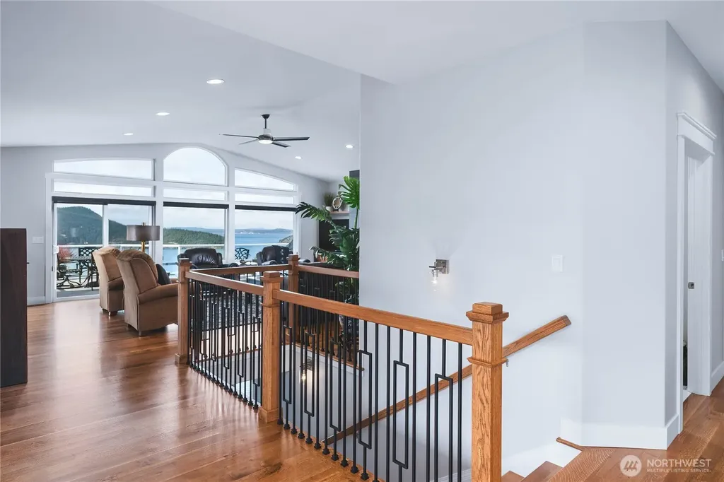 4122 Ellisport Place Anacortes WA 98221
