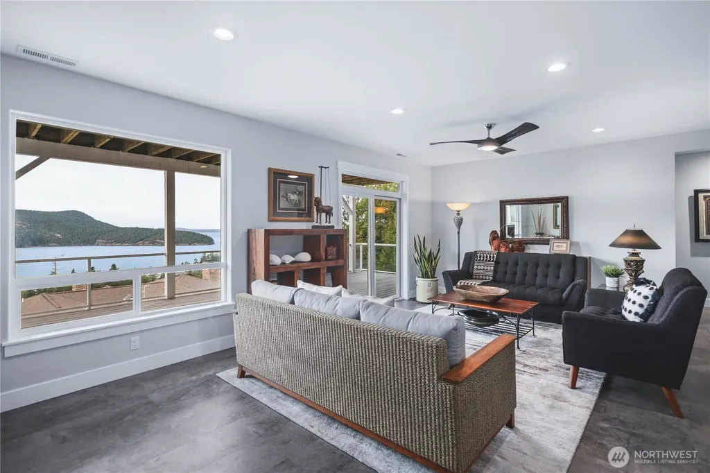 4122 Ellisport Place Anacortes WA 98221