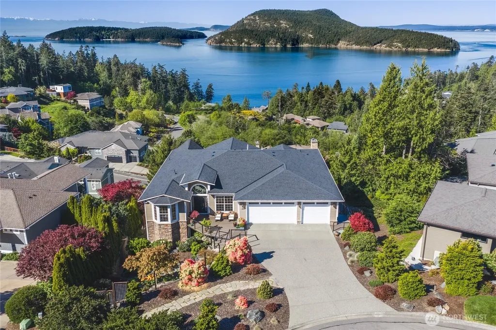 4122 Ellisport Place Anacortes WA 98221