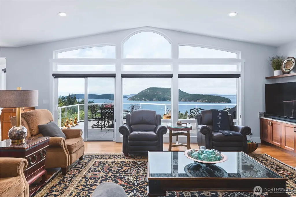 4122 Ellisport Place Anacortes WA 98221