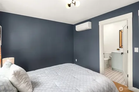 6735 11th Avenue NW Seattle WA 98117