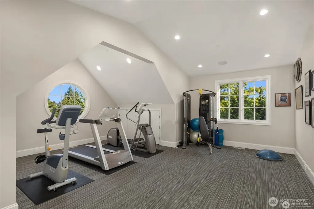 2409 Evergreen Point Road Medina WA 98039
