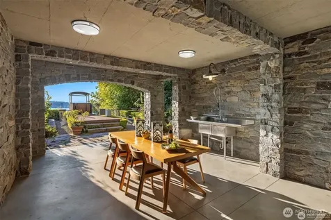 2409 Evergreen Point Road Medina WA 98039