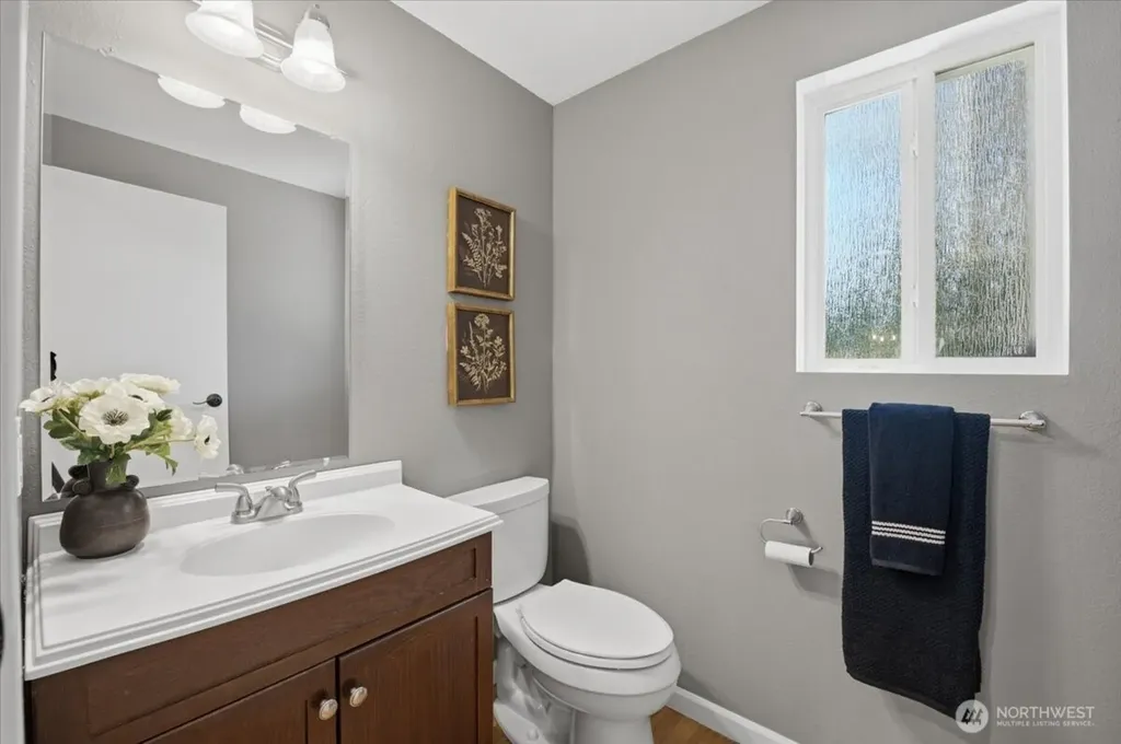 6220 145th Street NE Redmond WA 98052