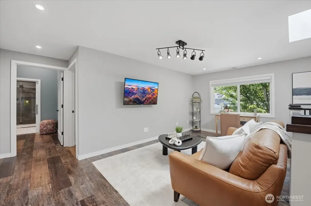 6220 145th Street NE Redmond WA 98052