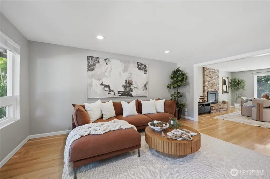 6220 145th Street NE Redmond WA 98052