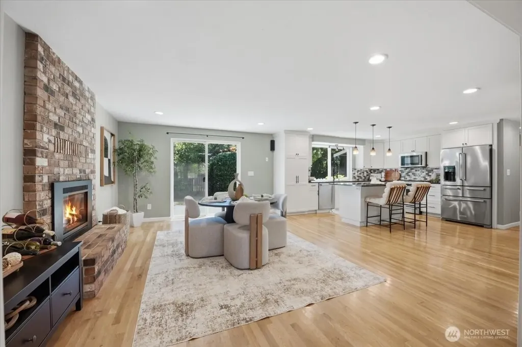 6220 145th Street NE Redmond WA 98052