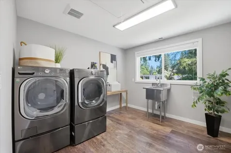 6220 145th Street NE Redmond WA 98052